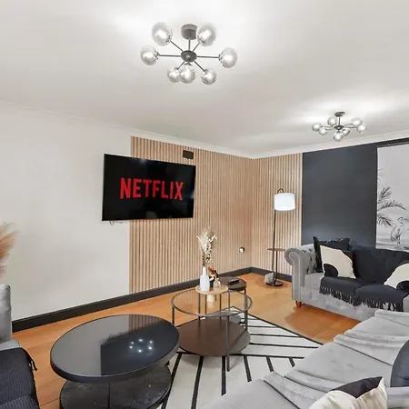 The Coastal - Indoor Swimming Pool - Sauna - Pets