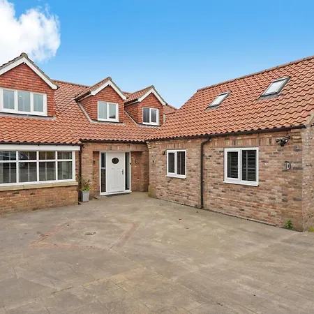 The Coastal - Indoor Swimming Pool - Sauna - Pets