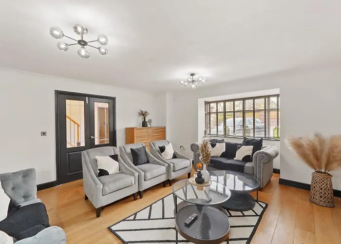 Villa The Coastal - Indoor Swimming Pool - Sauna - Pets Filey