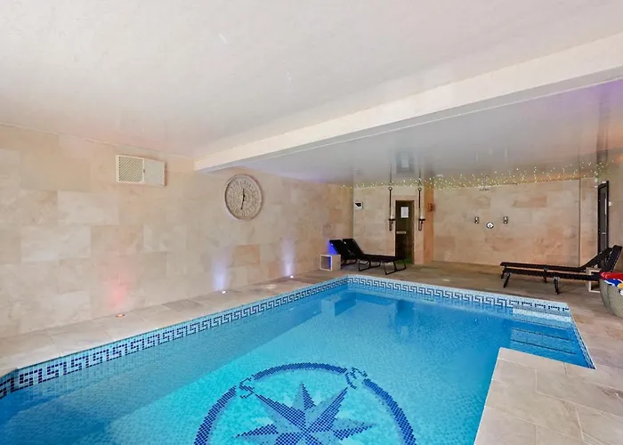 The Coastal - Indoor Swimming Pool - Sauna - Pets Villa Filey
