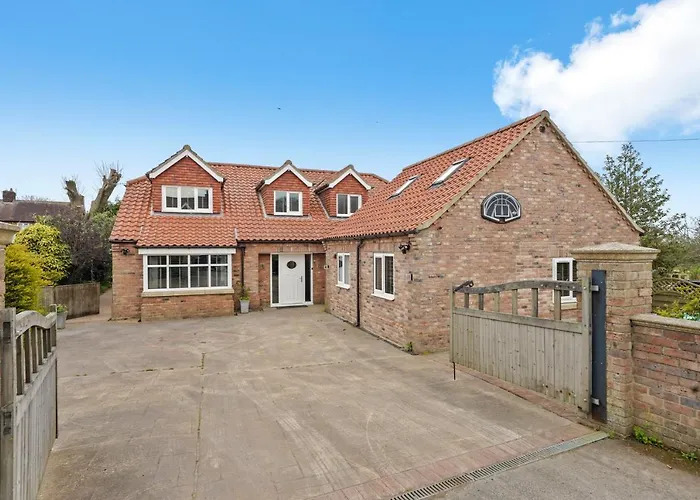 The Coastal - Indoor Swimming Pool - Sauna - Pets Villa *