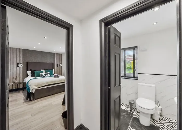 The Coastal - Indoor Swimming Pool - Sauna - Pets Villa *