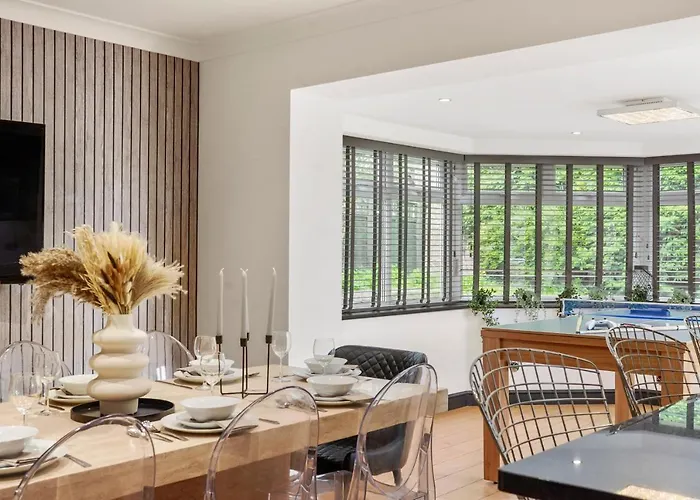 The Coastal - Indoor Swimming Pool - Sauna - Pets Villa